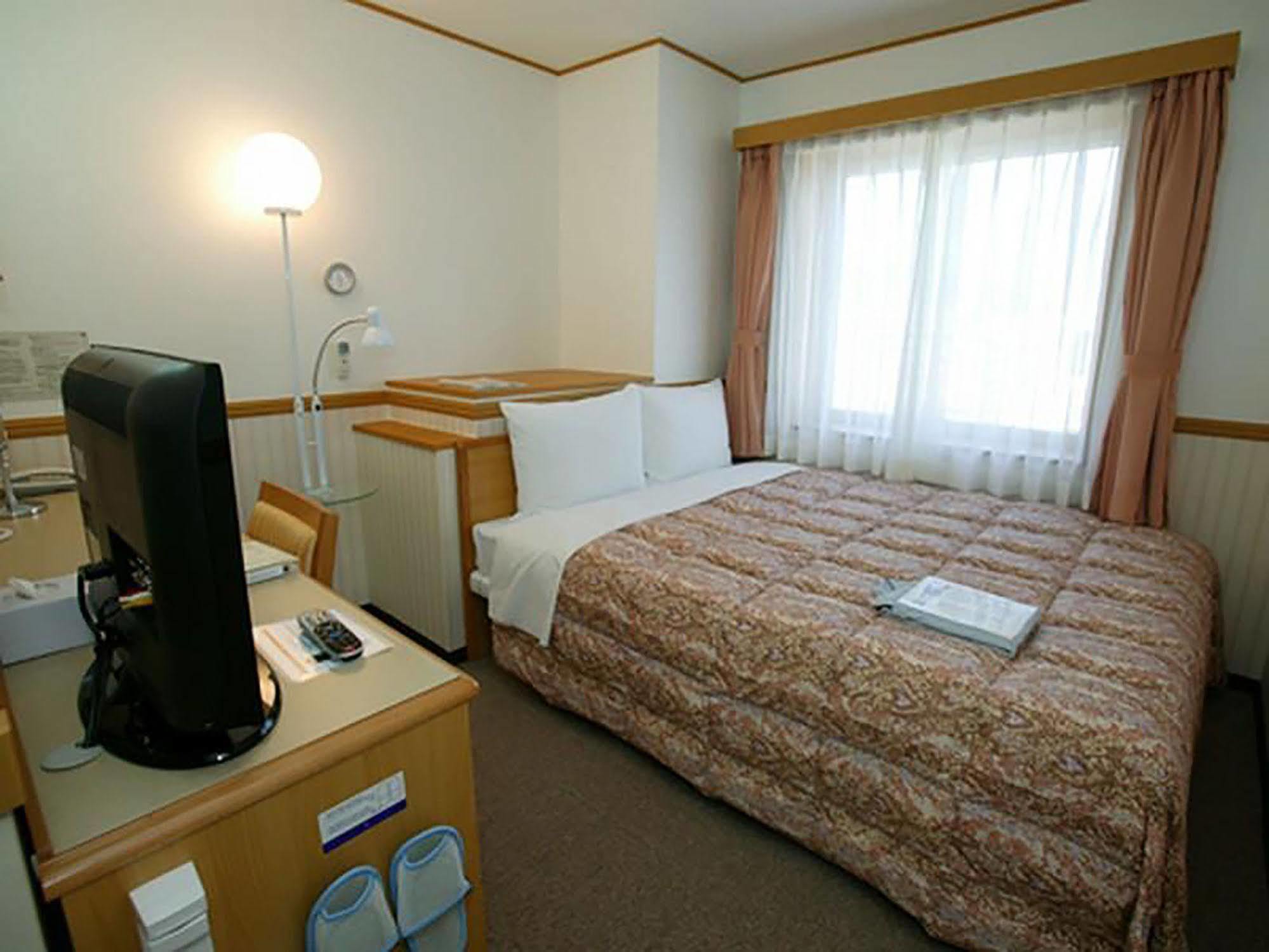 Toyoko Jungang Station 酒店 3*